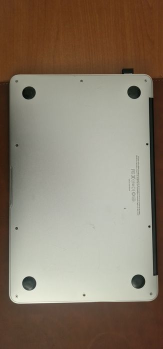 Apple macbook Air a 1370