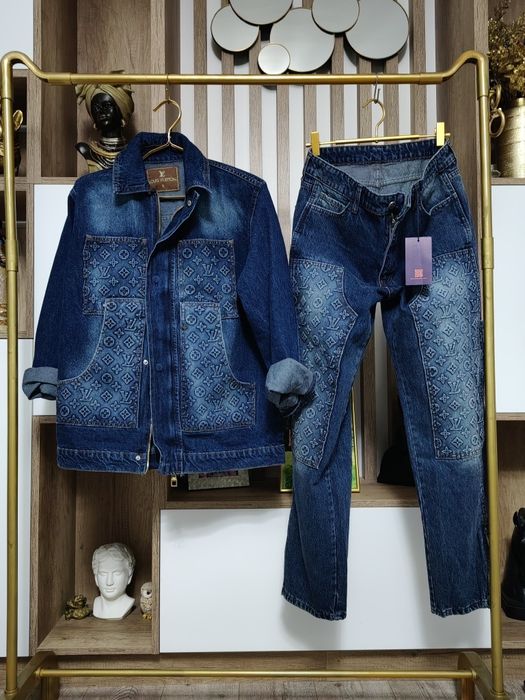 Oferta!! Compleu LV, calitate luxury,am mai multe mărimi