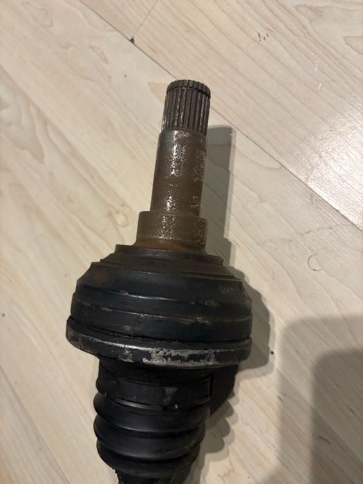 Полуоска за Mercedes CLK 500 / 5.5 W209 – здрава, готова за монтаж