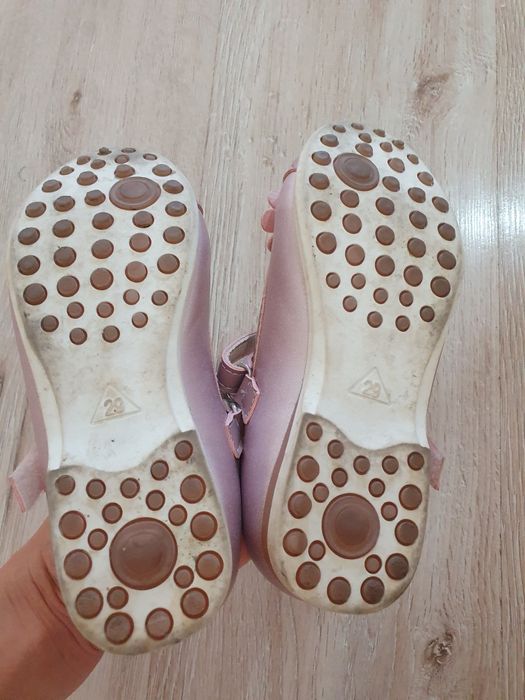 Туфельки за 1500 тенге.