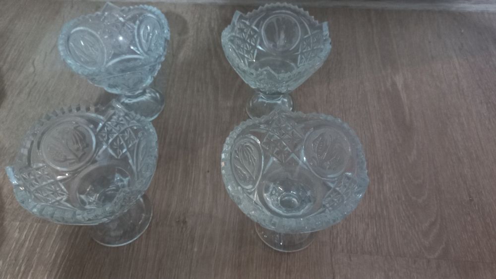 Продам хрустальные посуды ы