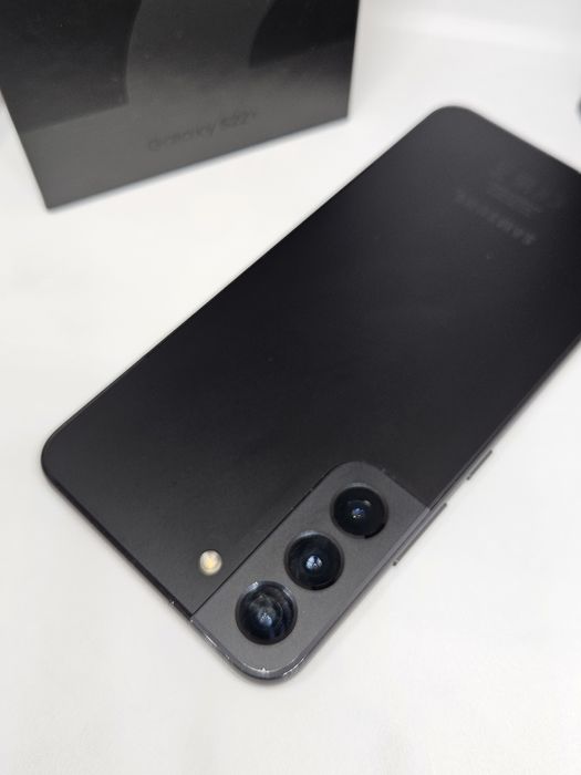 Samsung Galaxy S22+ (Plus) 128Gb/8Ram Black