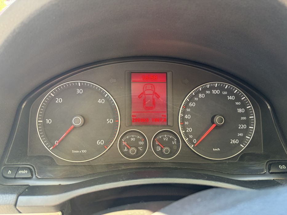 Volkswagen Golf V