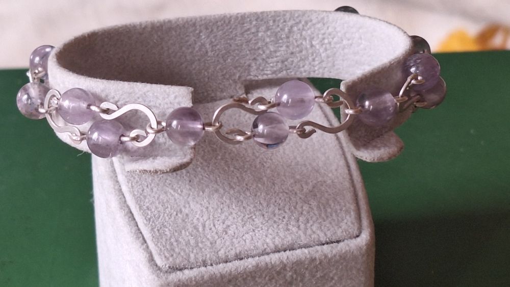 Сребърна гривна с Аметисти -;дизайнерски модел