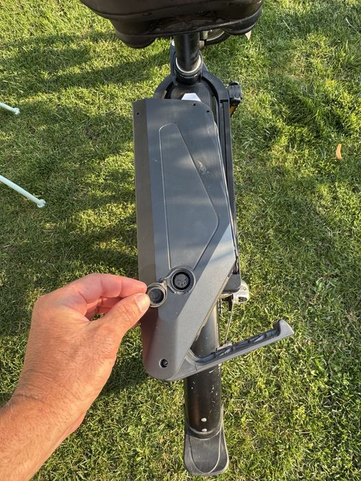 vand 2biciclete electrice