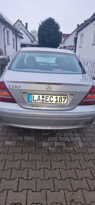 Mercedes-Benz c320