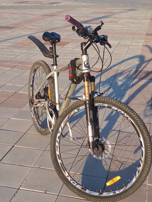 Велосипед GIANT, колёса 29", рама 19