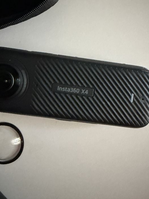 Экшн-камера insta 360x4