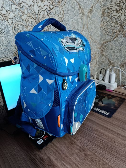 Школьный рюкзак 1-4 кл