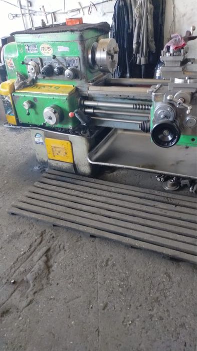 Токарный станок