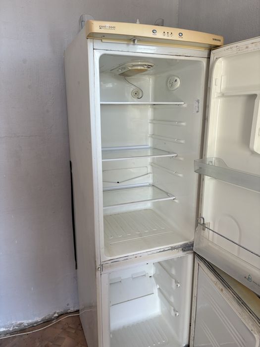 Продам холодильник