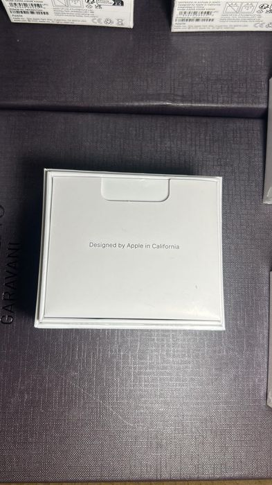 Airpods  pro 4,Airpods pro  3 ЧИСТО НОВИ
