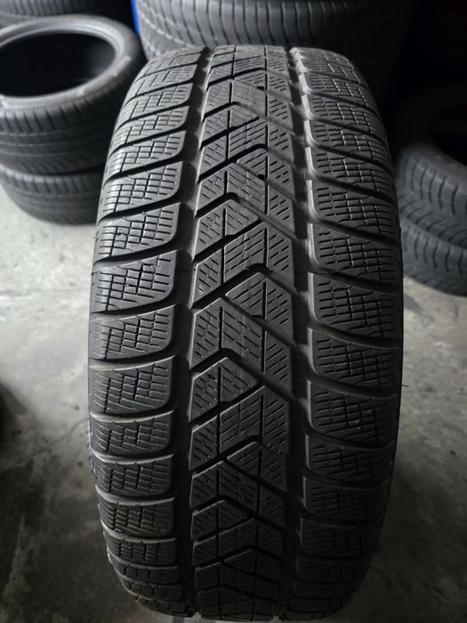 Pirelli 235/55 R18 104H MS iarnă