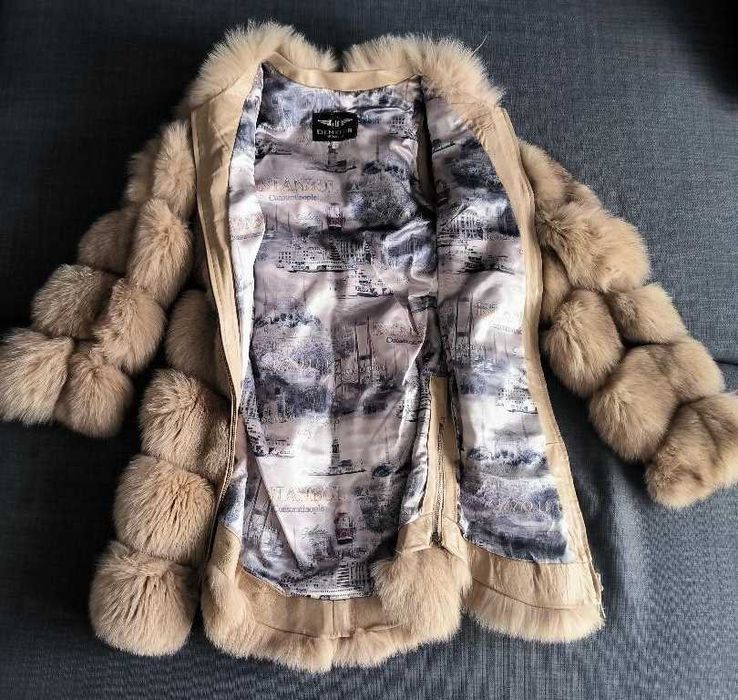 Haina blana naturala vulpe