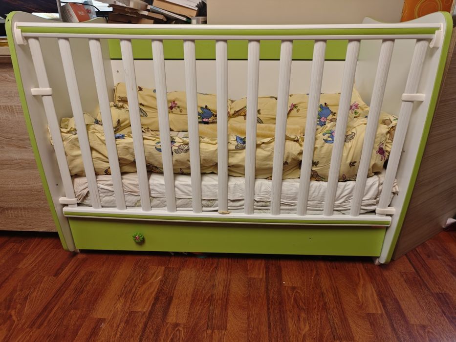 Бебешко легло + нов кокосов дюшек