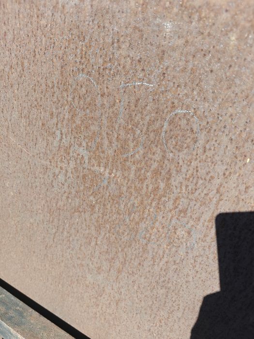 Двери входные металлические б/у