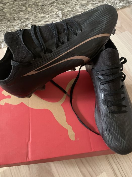 Ghete de piele ecologica pentru fotbal PUMA ULTRA MATCH