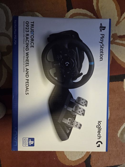 Volan si pedale PS5 Logitech G923 ca nou