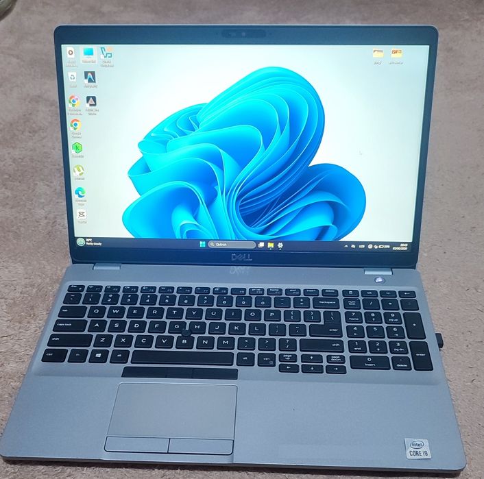 Dell Precision 3551 core i9 10885H