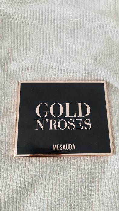 Палетка теней Mesauda.  ..