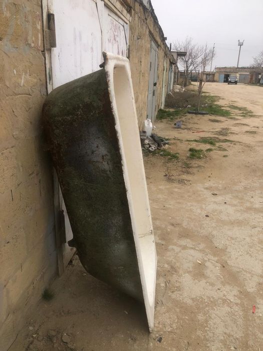 Ванна чугунная в