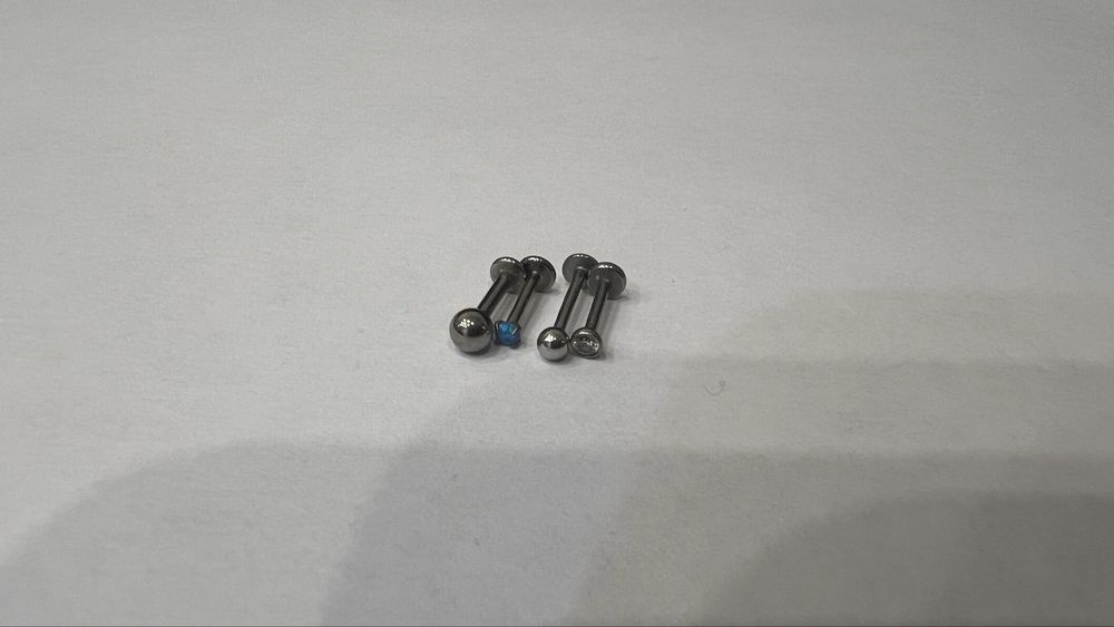 Лабрет в ухо, губу