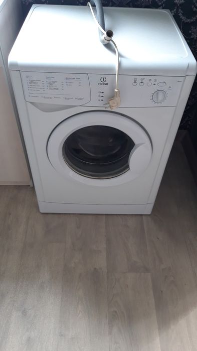 Стиральная машинка Indesit