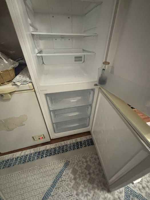 Холодильник на запчасти