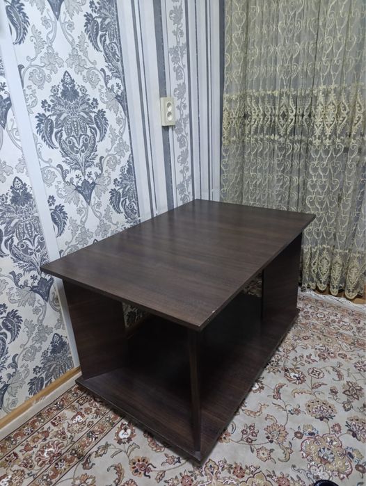 Журнальный столик