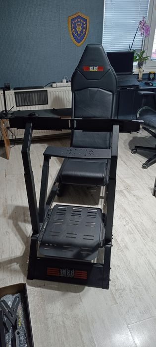 Moza racing R5 + Next Level Racing симулатор