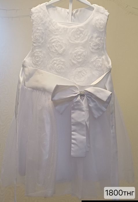 Продам детский вещи