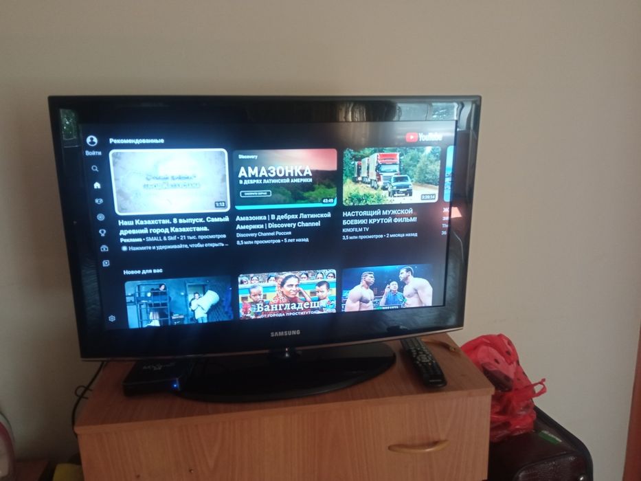 Смарт телевизор Samsung 81 см WiFi YouTube
