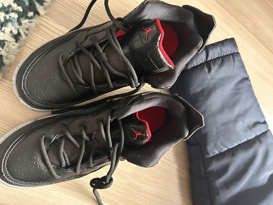 Papuci Jordan si Adidas,noi