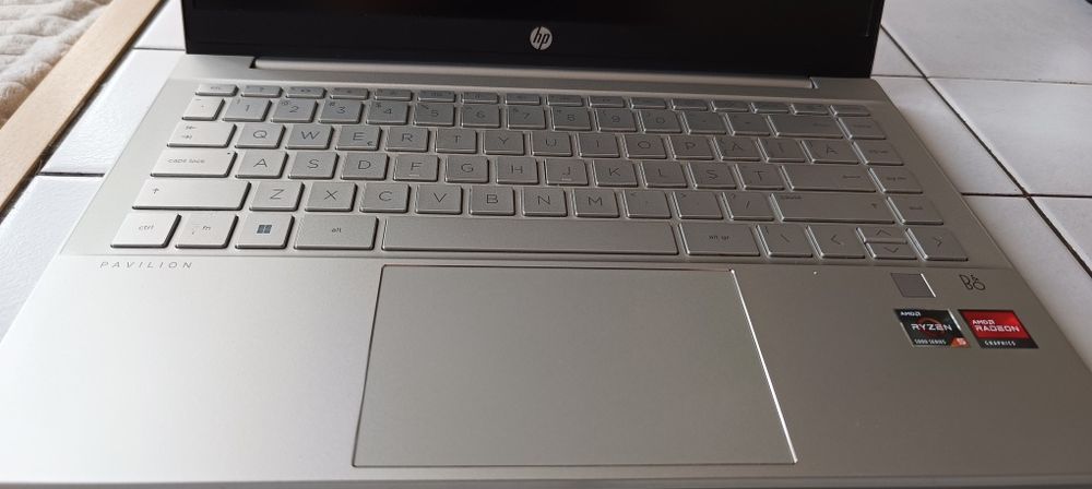 HP Pavilion 14  cu Windows 11 Home