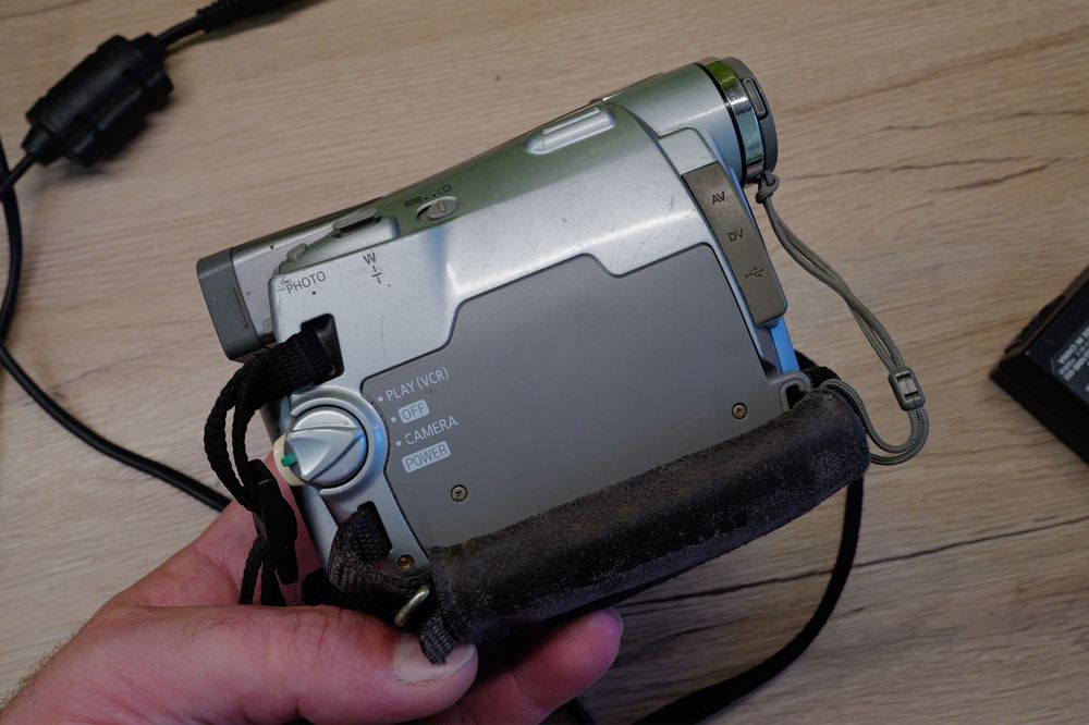 Camera video Canon MV830 Handycam Mini DV SD card caseta
