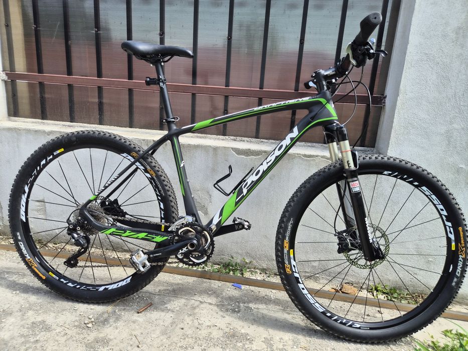 Vand mtb full carbon.