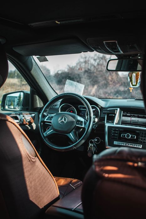 Mercedes-Benz ML 250 BlueTEC | 2013 | Piele + Memorii | Trapă |