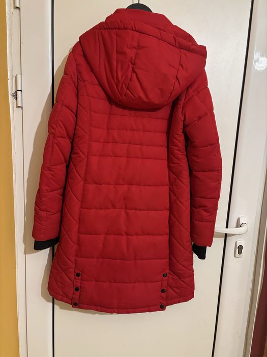 Зимно дълго яке Guess