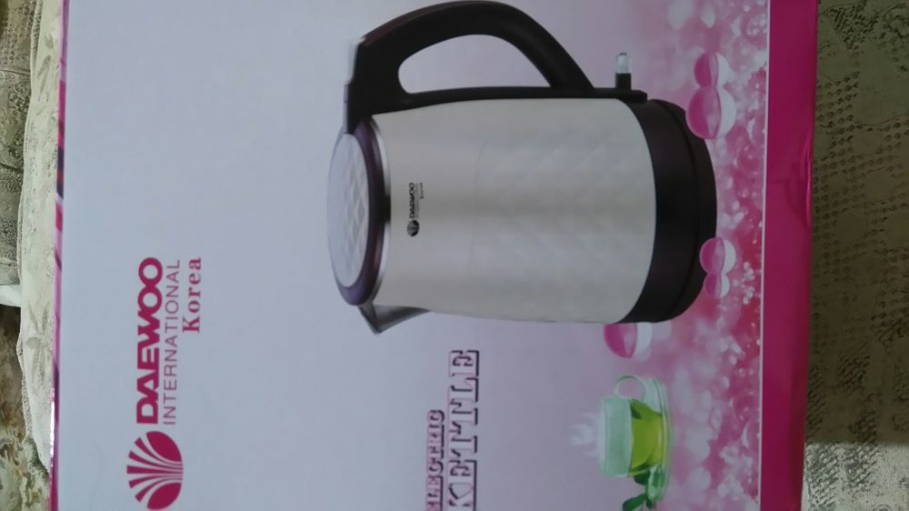 Чайник электртческий.