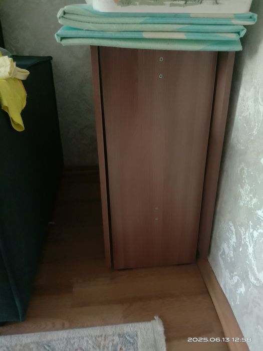 Продам стол новый