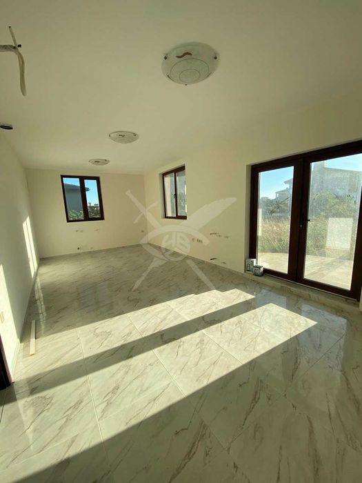 Продава се Къща в Свети Влас - 258 кв.м за 1202 €/кв.м - Снимка #5