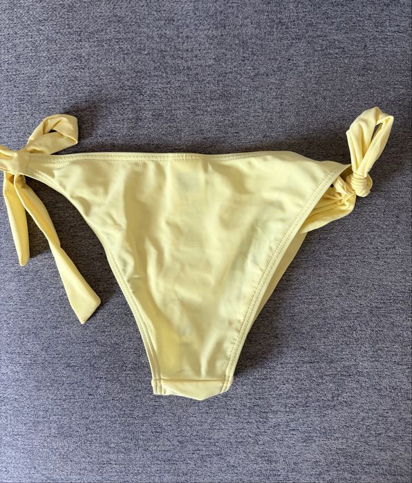 Costum de baie galben