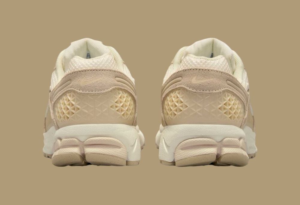 Nike vomero 5 mas 43 originali