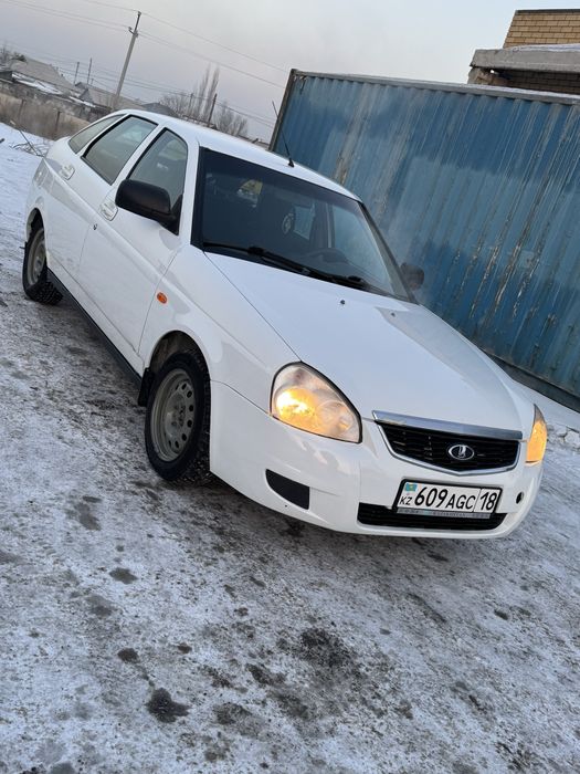 Продам приору родной окрасе