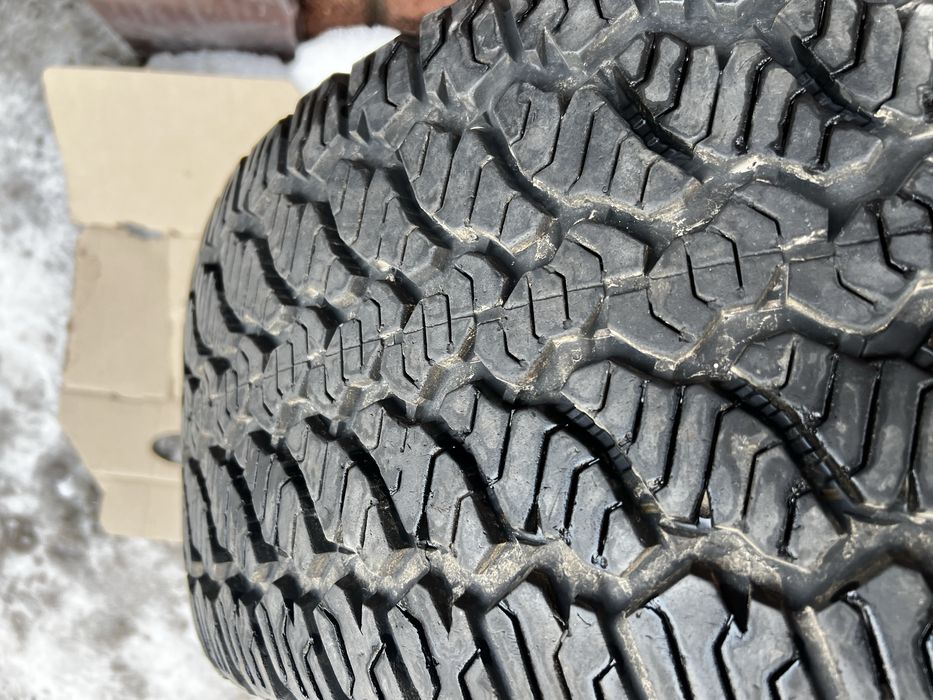 Комплект резины с дисками. 285/60/18