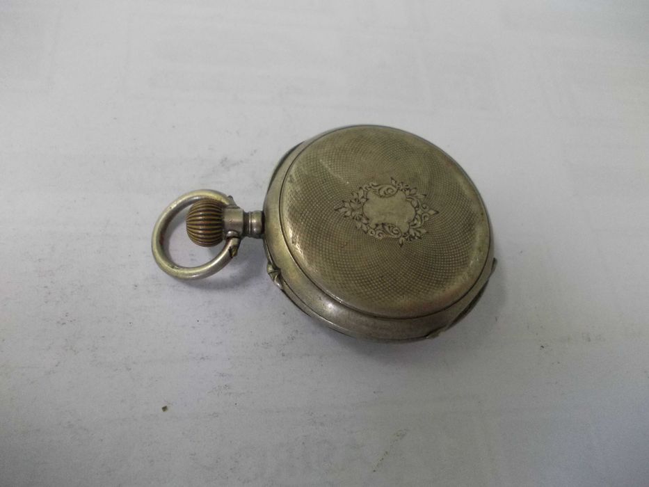 Ceas vechi din argint de buzunar defect 1
