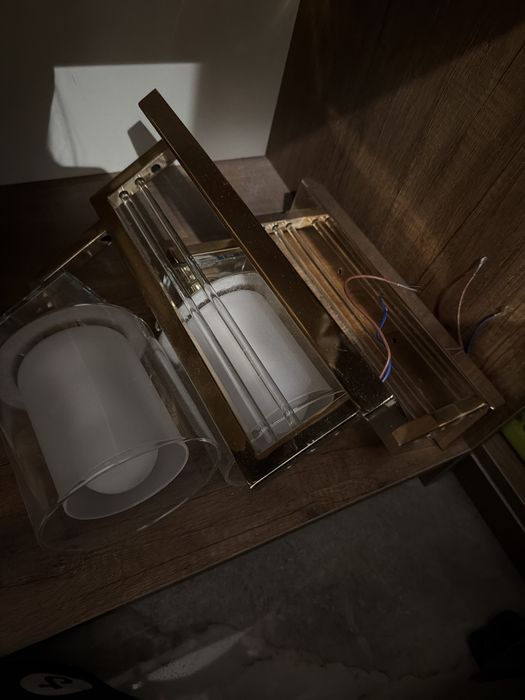 Продам люстру 6 рожков