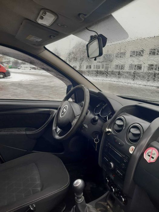 Vand Dacia Duster 2014  pret 4500 Euro negociabil