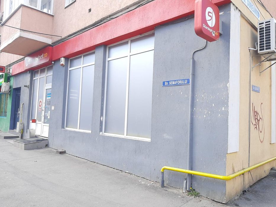 Inchiriez spatiu comercial