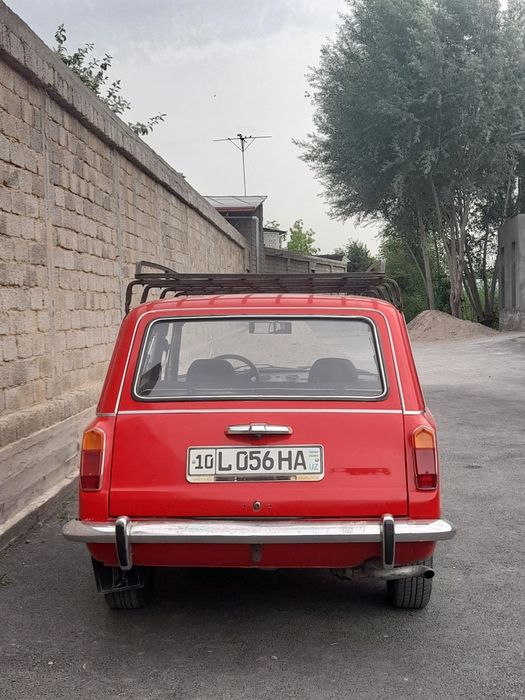 Jiguli 2102 sotiladi